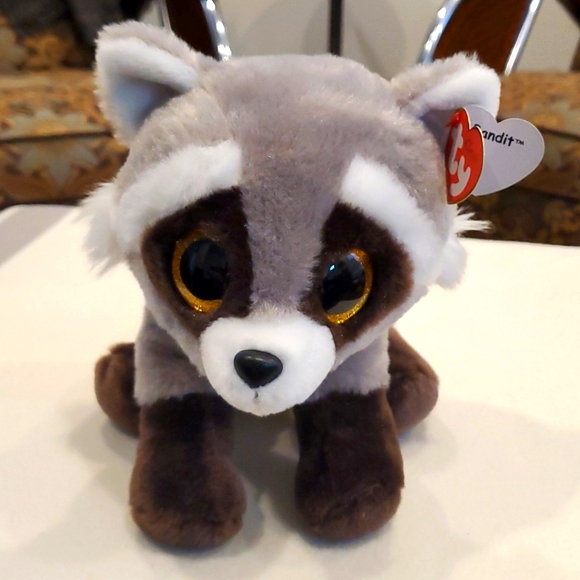 Ty Beanie Baby: Bandit the Raccoon - Picture 1 of 8